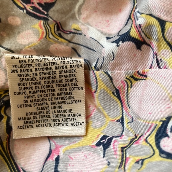 Beige winter jacket - Picture 8 of 8